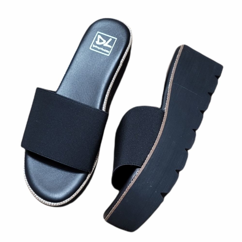 Dirty Laundry Black Platform Slide Sandals